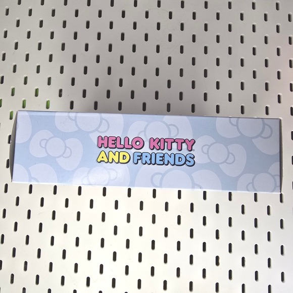 HELLO KITTY & FRIENDS 6 Mini Figures Playset 12 PC 2 in Collectible Kawaii 6+ yr - Picture 7 of 11